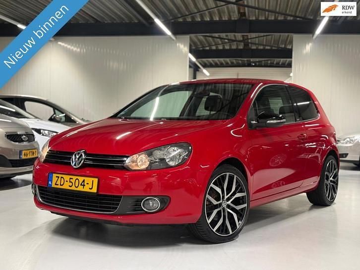 Occasion VW Golf VII Style 105 PK (77 kW) 2012 Rood Stationwagen