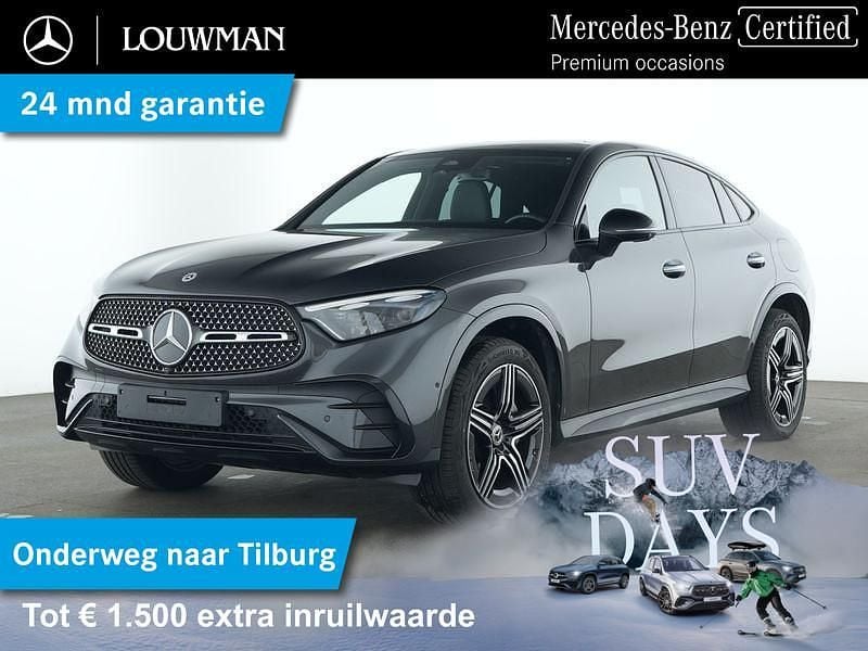 Donker grafietgrijs metallic Gebruikt 2024 Mercedes GLC300 AMG Coupé | € 74.945 (Duur) - Afbeelding 1/4