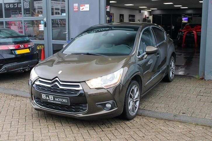 Occasion 2012 Citroën DS4 Sport Chic Hatchback | € 3.980 (Goede deal) - Afbeelding 1/4