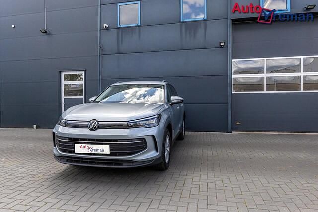 Overige Nieuw 2025 VW Tiguan Life SUV | € 47.850 (Super prijs) - Afbeelding 1/4