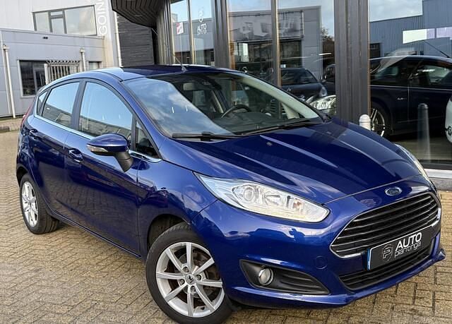 Occasion Ford Fiesta Titanium 101 PK (74 kW) 2014 Blauw Hatchback