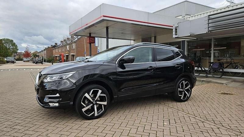 Zwart Gebruikt 2018 Nissan Qashqai Tekna SUV | € 15.850 (Eerlijke prijs) - Afbeelding 1/4