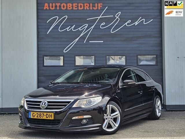 Zwart, metallic lak Gebruikt 2010 VW CC Sedan | € 7.950 (Eerlijke prijs) - Afbeelding 1/4
