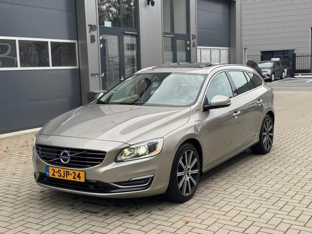 Grijs Gebruikt 2013 Volvo V60 Summum Stationwagen | € 8.950 (Eerlijke prijs) - Afbeelding 1/4