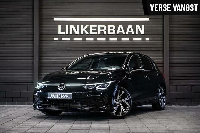 Zwart Gebruikt 2021 VW Golf VIII Business Hatchback | € 32.495 (Duur) - Afbeelding 1/3