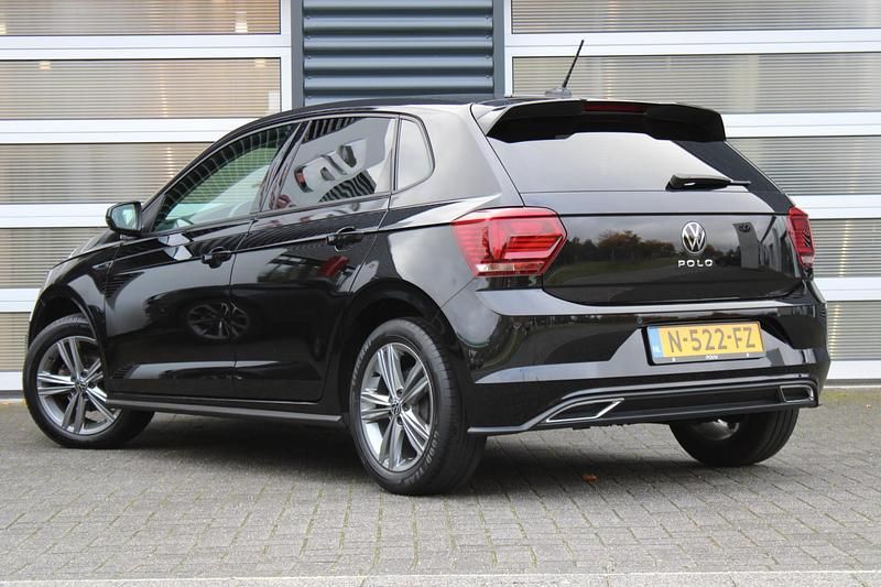 Occasion VW Polo R-line Edition 95 PK (69 kW) 2021 Zwart Hatchback
