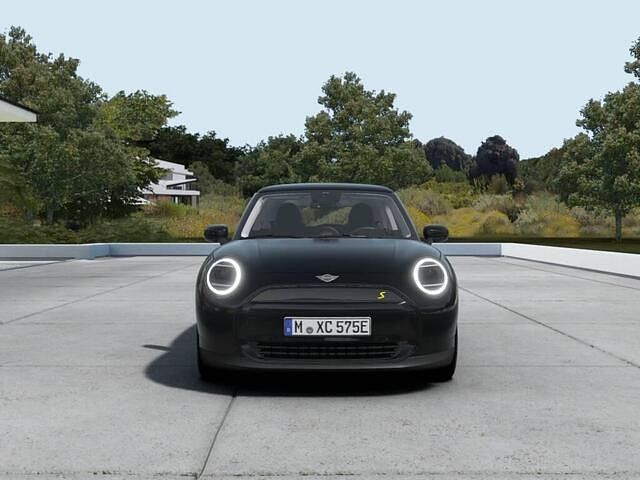 Nieuw Mini Cooper SE Essential 160 kW (218 PK) 2025 Zwart Hatchback