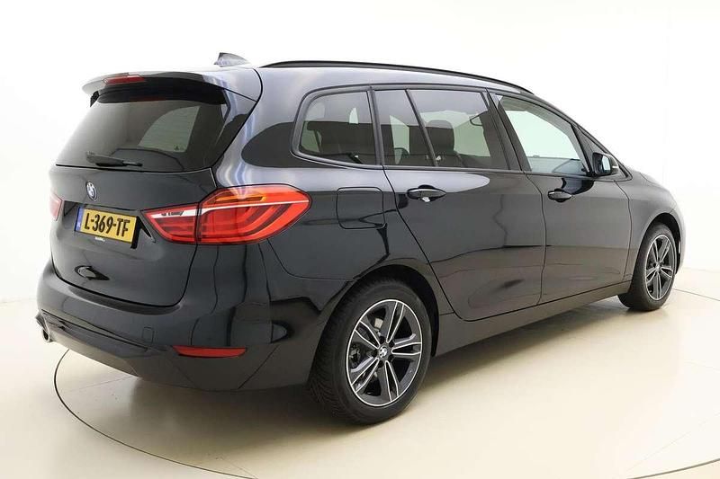 Occasion BMW 216 Gran Tourer Executive 109 PK (80 kW) 2021 Zwart, metallic lak MPV