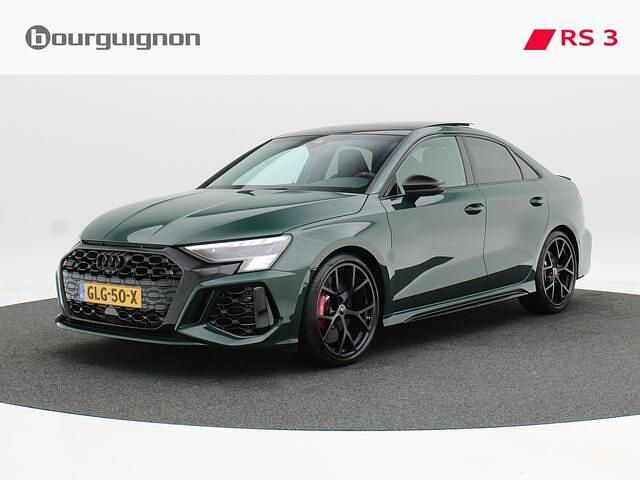 Groen Occasion 2024 Audi RS3 S-Line Sedan | € 89.850 (Duur) - Afbeelding 1/4