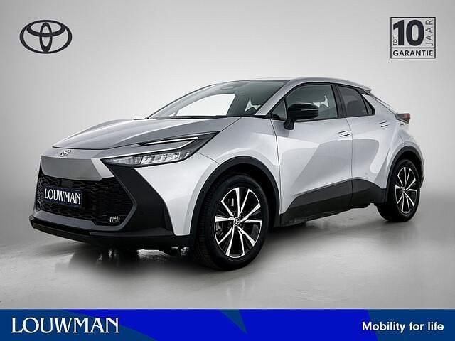 Grijs (metallic) Gebruikt 2025 Toyota C-HR SUV | € 36.945 (Goede deal) - Afbeelding 1/4
