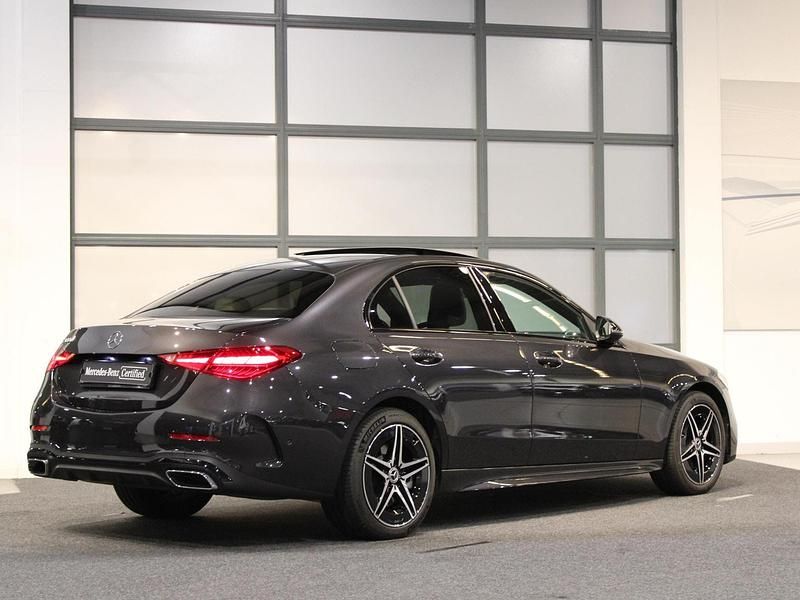 Occasion Mercedes C300 AMG line 313 PK (230 kW) 2025 Grijs Sedan