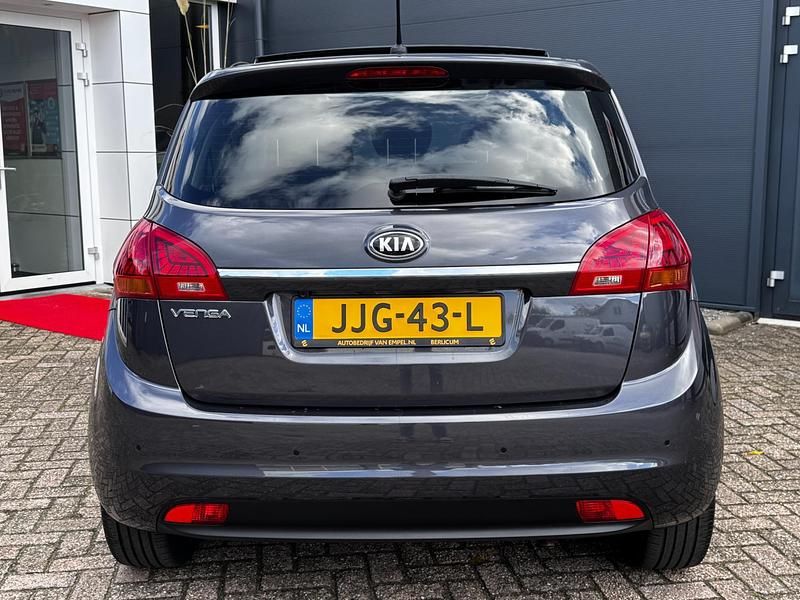 Occasion Kia Venga 124 PK (91 kW) 2018 Grijs Hatchback