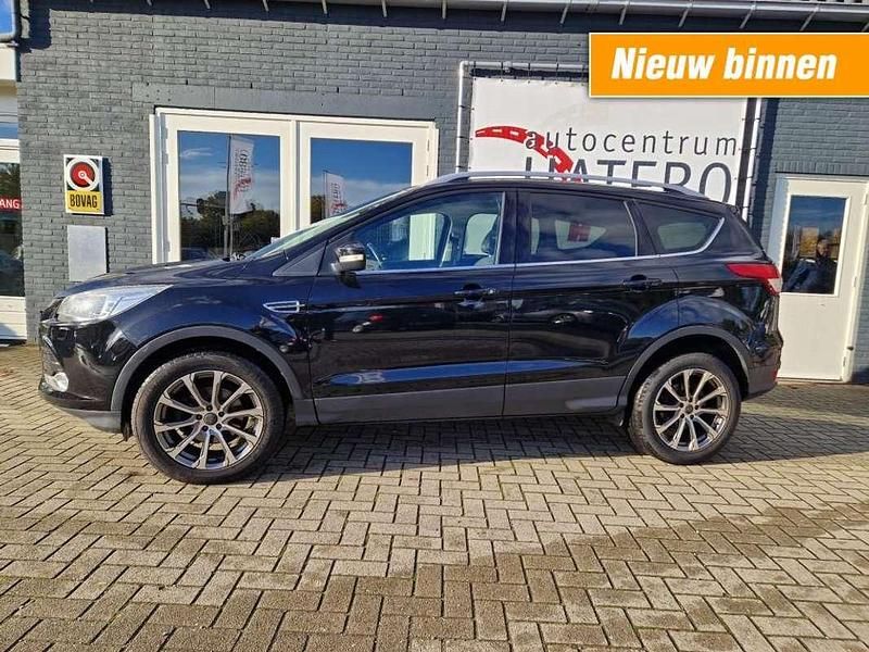 Zwart Gebruikt 2014 Ford Kuga Titanium SUV | € 10.950 (Eerlijke prijs) - Afbeelding 1/4