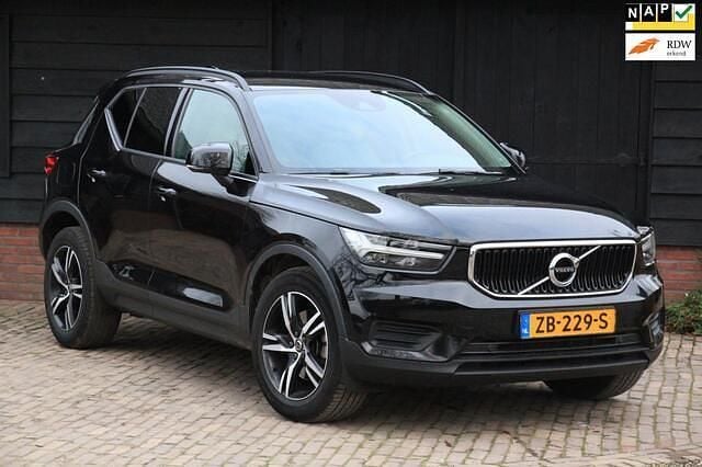 Zwart Occasion 2019 Volvo XC40 Momentum SUV | € 26.750 (Super prijs) - Afbeelding 1/4
