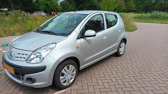 Grijs Gebruikt 2010 Nissan Pixo Acenta Hatchback | € 2.499 (Eerlijke prijs) - Afbeelding 1/4