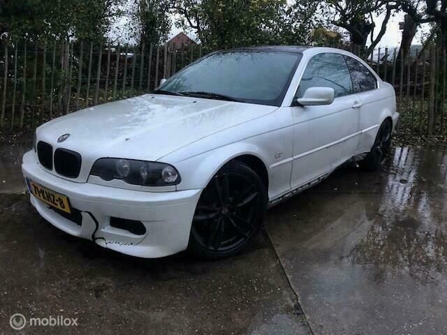 Wit Gebruikt 2000 BMW 323 Coupé | € 1.950 - Afbeelding 1/4