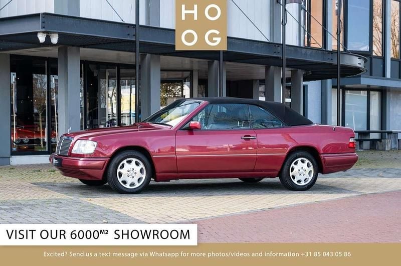 Rood Gebruikt 1995 Mercedes E220 Cabriolet | € 42.950 - Afbeelding 1/4