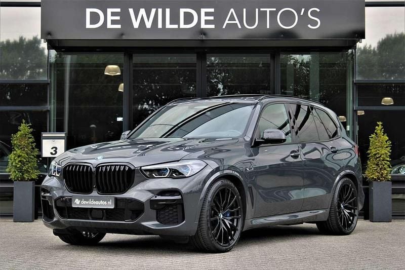 Grijs Gebruikt 2022 BMW X5 M Sport SUV | € 74.900 (Iets duurder) - Afbeelding 1/4