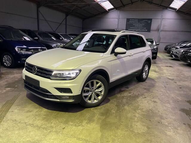 Wit Gebruikt 2018 VW Tiguan Highline SUV | € 19.990 (Super prijs) - Afbeelding 1/4