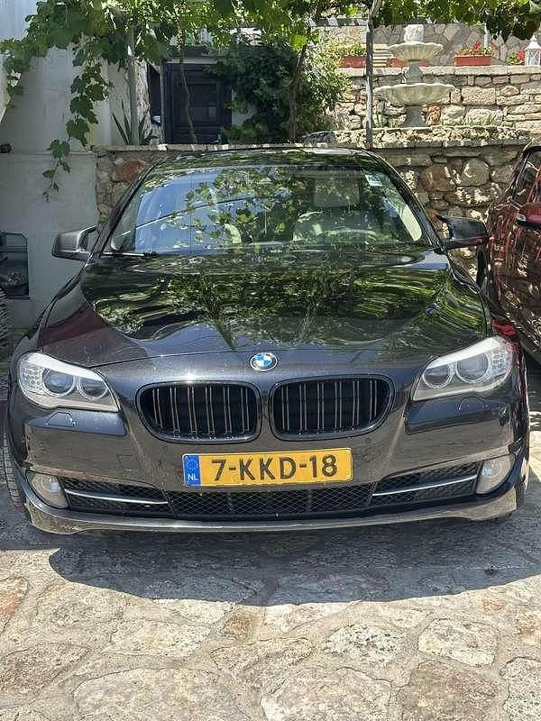Occasion 2013 BMW 520 Sport Line Sedan | € 9.650 (Super prijs) - Afbeelding 1/4