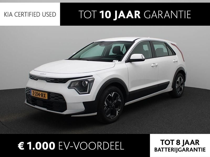 Wit Gebruikt 2024 Kia e-Niro Light SUV | € 30.940 (Super prijs) - Afbeelding 1/2