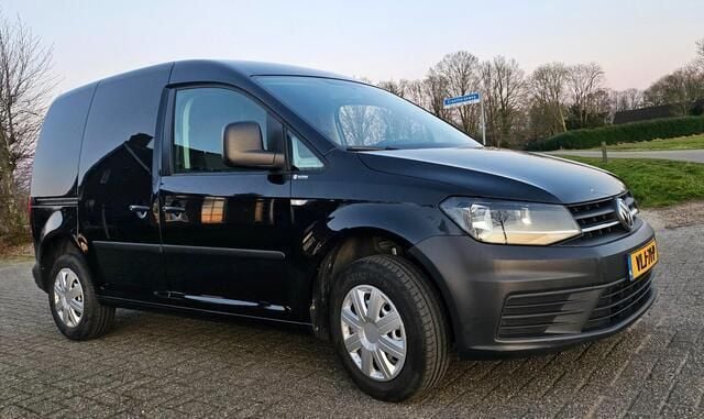 Occasion VW Caddy 84 PK (61 kW) 2015 Zwart MPV