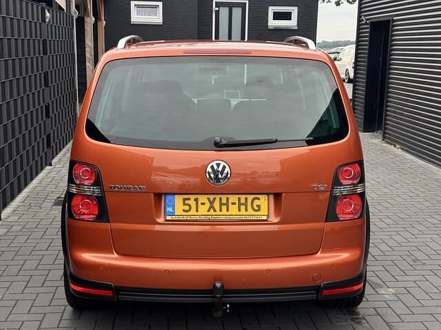 Occasion VW Touran 140 PK (102 kW) 2007 Oranje MPV