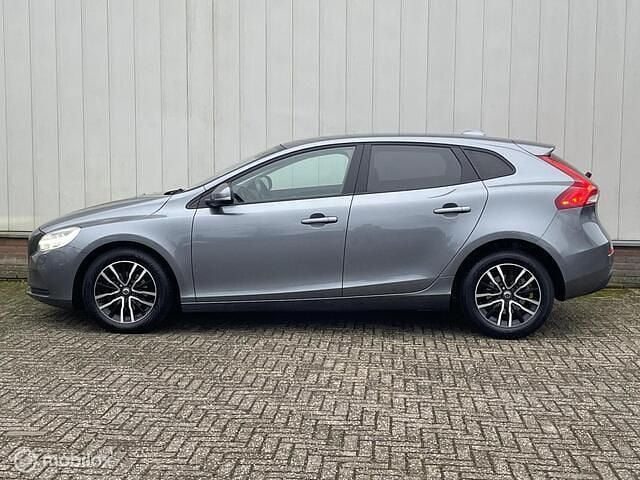 Occasion Volvo V40 120 PK (88 kW) 2017 Grijs Hatchback