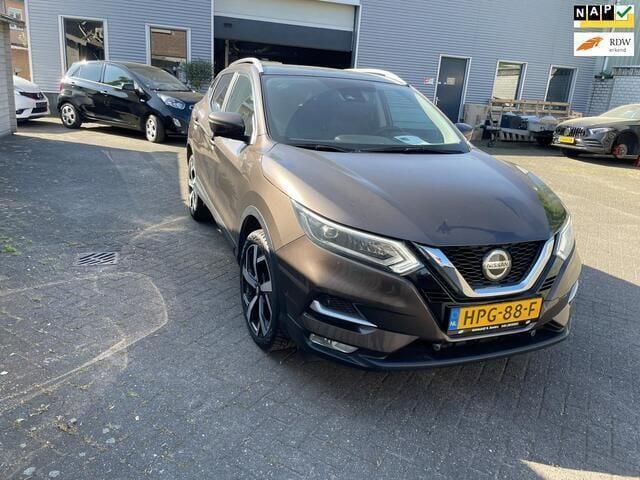 Bruin Gebruikt 2019 Nissan Qashqai N-Connecta SUV | € 23.950 (Iets duurder) - Afbeelding 1/4
