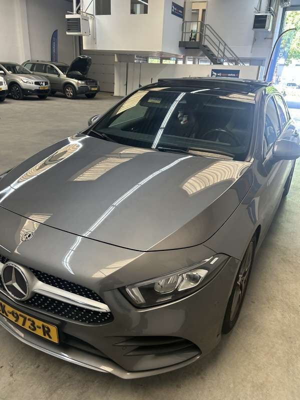 Grijs Gebruikt 2019 Mercedes A200 AMG Stationwagen | € 19.950 (Super prijs) - Afbeelding 1/4