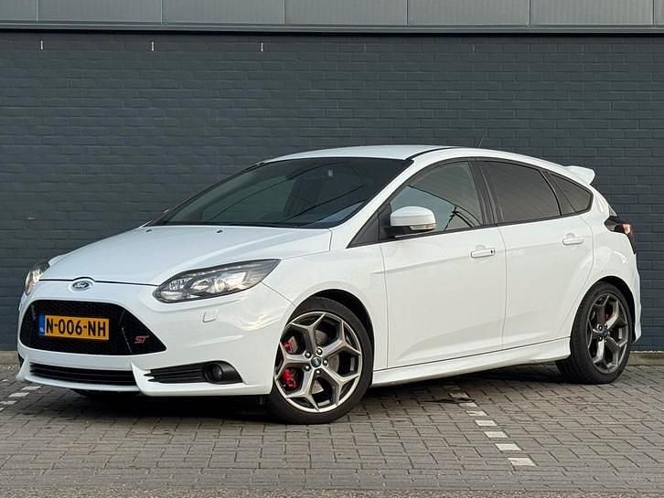 Occasion Ford Focus ST 250 PK (183 kW) 2014 Wit Hatchback