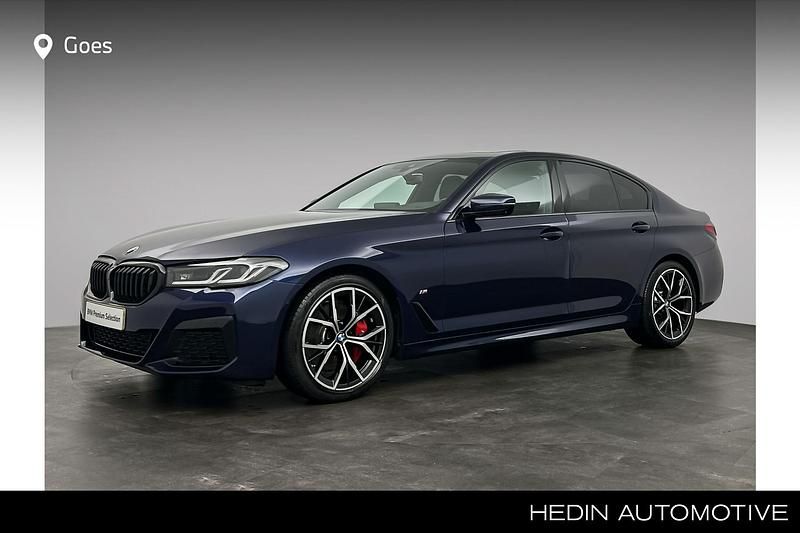 Blauw Gebruikt 2021 BMW 520 Executive Sedan | € 41.880 (Iets duurder) - Afbeelding 1/4