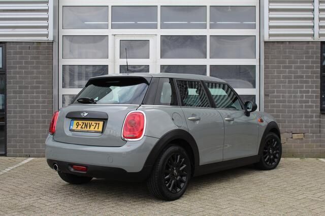 Occasion Mini ONE Business 102 PK (75 kW) 2015 Grijs Hatchback