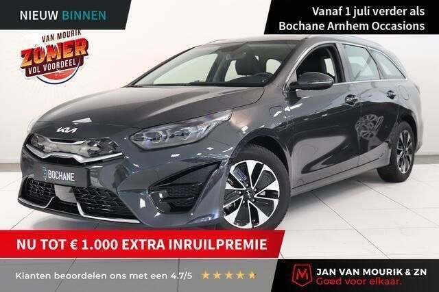Grijs, metallic lak Gebruikt 2024 Kia Ceed Sportswagon Stationwagen | € 29.940 (Eerlijke prijs) - Afbeelding 1/4