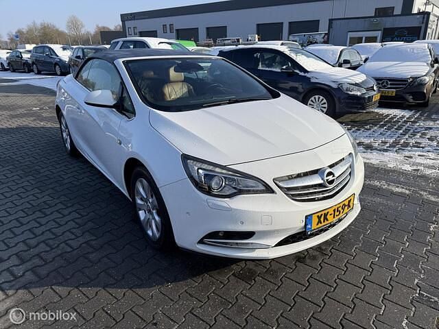 Occasion Opel Cascada 165 PK (121 kW) 2014 Wit Cabriolet