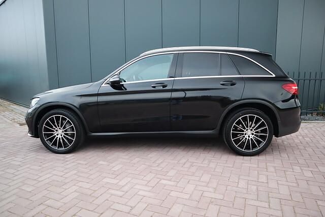 Occasion Mercedes GLC300 AMG 245 PK (180 kW) 2017 Zwart SUV