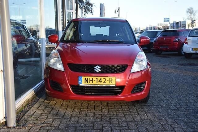 Occasion Suzuki Swift Comfort 94 PK (69 kW) 2012 Rood Hatchback