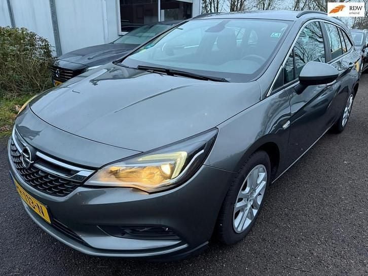 Gebruikt 2018 Opel Astra Business Stationwagen | € 3.750 (Iets duurder) - Afbeelding 1/4