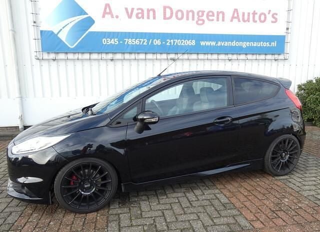 Zwart Gebruikt 2016 Ford Fiesta ST Hatchback | € 8.295 (Super prijs) - Afbeelding 1/4