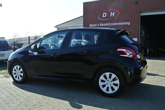 Occasion Peugeot 208 68 PK (50 kW) 2014 Zwart Hatchback