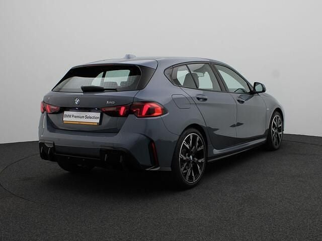 Grijs Gebruikt 2025 BMW 120 M Sport Hatchback | € 36.400 (Eerlijke prijs) - Afbeelding 1/3