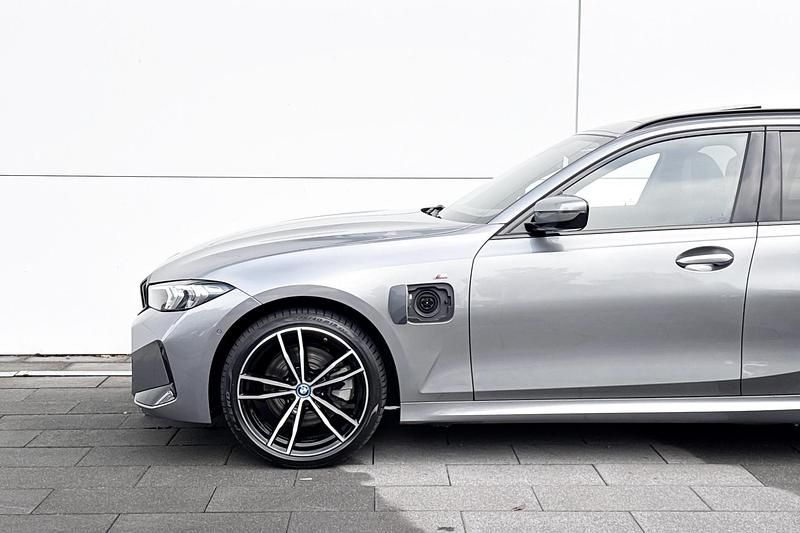 Occasion BMW 320e M Sport 204 PK (150 kW) 2024 Skyscraper grey metallic (grijs metallic) Stationwagen