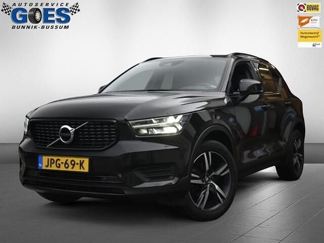 Zwart Occasion 2021 Volvo XC40 R-Design SUV | € 29.740 (Eerlijke prijs) - Afbeelding 1/4