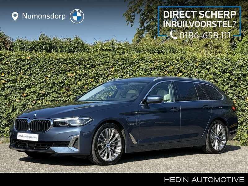Blauw, metallic lak Gebruikt 2023 BMW 530 Luxury Line Stationwagen | € 46.895 (Eerlijke prijs) - Afbeelding 1/3