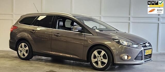 Bruin Gebruikt 2014 Ford Focus Titanium Stationwagen | € 5.950 (Goede deal) - Afbeelding 1/4