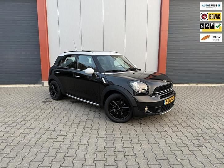 Zwart Gebruikt 2015 Mini Cooper S Countryman SUV | € 13.250 (Eerlijke prijs) - Afbeelding 1/4