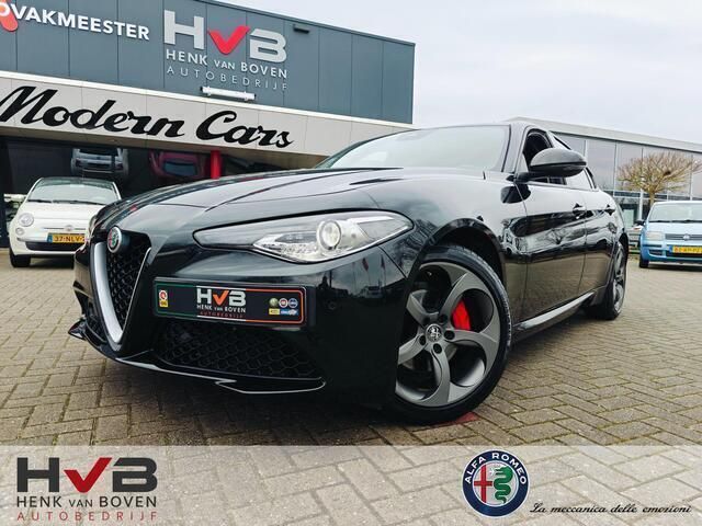 Zwart, metallic lak Gebruikt 2019 Alfa Romeo Giulia Super Sedan | € 30.995 (Goede deal) - Afbeelding 1/4
