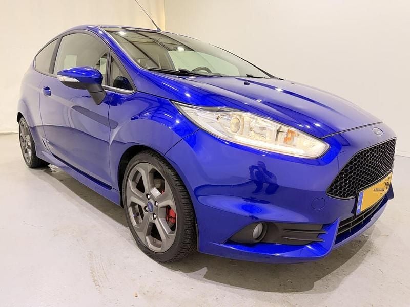 Blauw Gebruikt 2014 Ford Fiesta ST Hatchback | € 9.000 (Super prijs) - Afbeelding 1/4