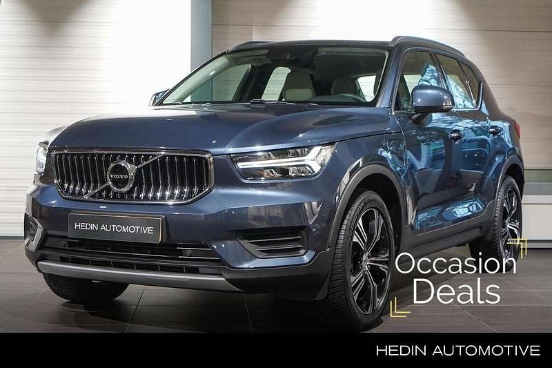 Blauw Occasion 2022 Volvo XC40 Inscription SUV | € 37.990 (Duur) - Afbeelding 1/4