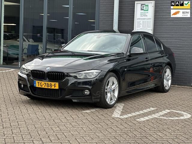 Zwart Gebruikt 2018 BMW 330 M Sport Sedan | € 18.995 (Goede deal) - Afbeelding 1/4